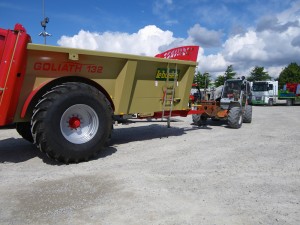 Translyre, transport de matériel agricole, transport engins agricole, convoi exceptionnel, transport mobil home, transport de moissonneuses batteuses, transports ensileuses