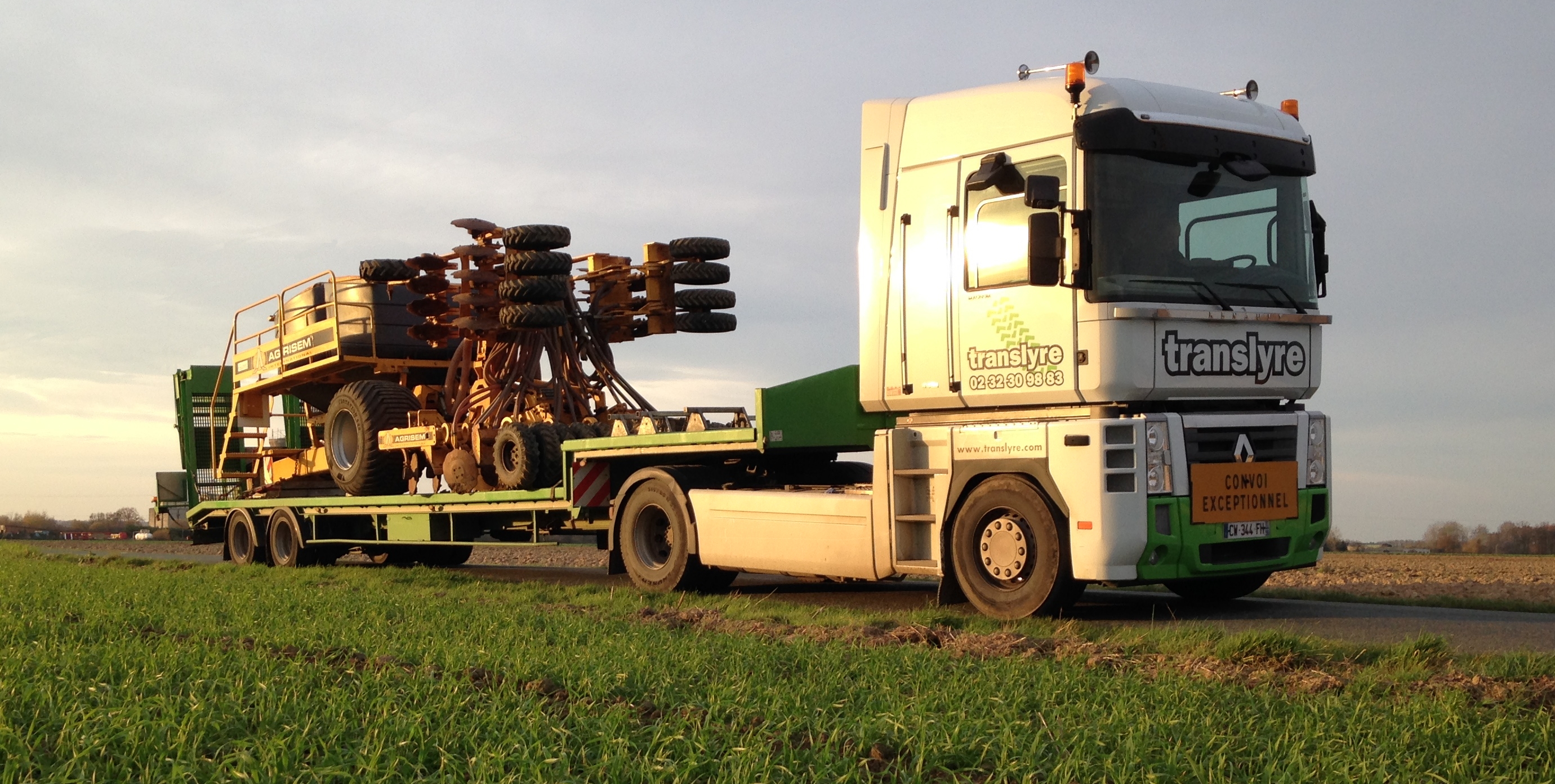 translyre, transport semoir semi direct, transport semoir pneumatique, semoir à disques, transport de matériel agricole